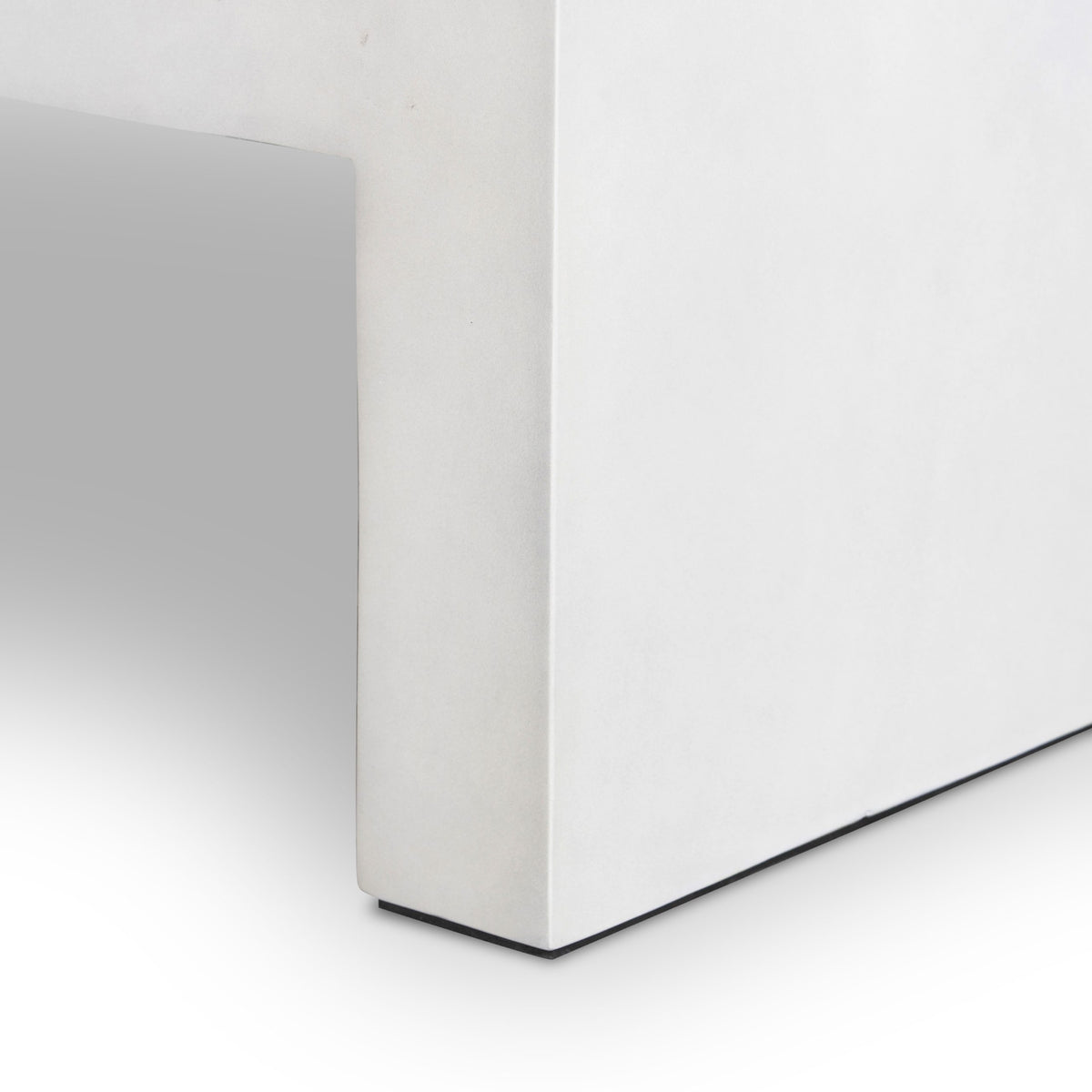 TABLE BASSE PAROISSIALE EN BÉTON